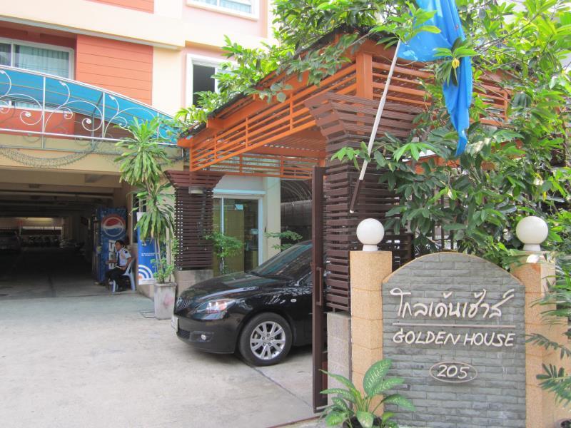 Golden House @ On-Nut Station Motel Bangkok Exterior foto