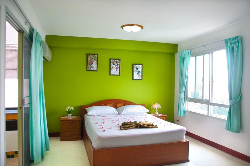 Golden House @ On-Nut Station Motel Bangkok Exterior foto